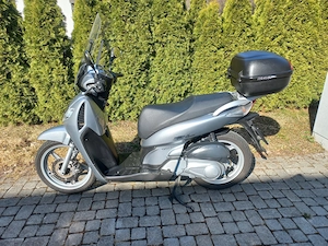 Roller 125ccm HONDA SH125I Bild 2
