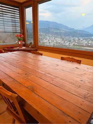 Rustikaler Esstisch aus Massivholz   200 cm Bild 4