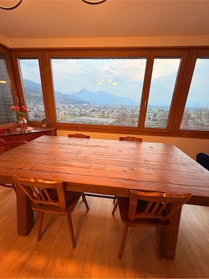 Rustikaler Esstisch aus Massivholz   200 cm Bild 2