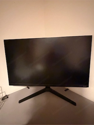 Samsung 27 Zoll Monitor   Full HD   IPS Bild 4