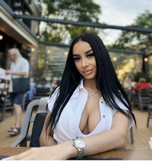 Charmante Sie sucht besondere Begegnung