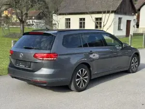 VW Passat Bild 2