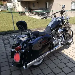 Harley-Davidson Road King Classic Bild 2