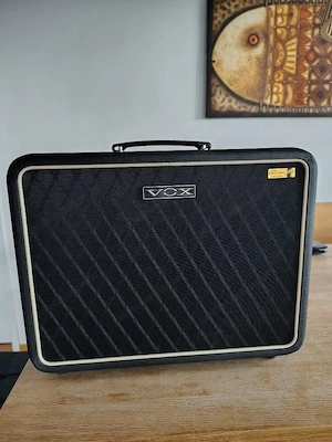 Gitarrenbox VOX V112NT Bild 2
