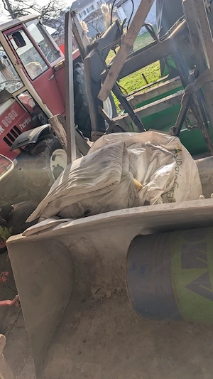 Frontlader mit Konsolen für Steyr 8080 Bild 7