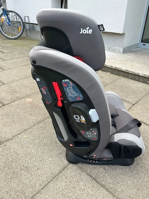 Kindersitz fürs Auto Bild 2
