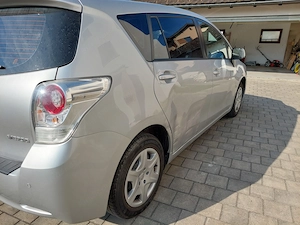 Toyota Verso Bild 2