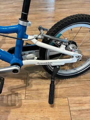 Woom 2 Kinderfahrrad blau weiß 14 Zoll Bild 3