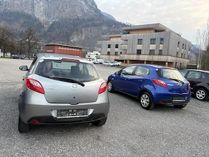 Mazda 2 TÜV..4.2027 Bild 3