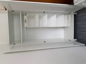 Kleiderschrank Bild 2