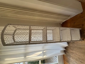 Regal aus Rattan in weißer Farbe Bild 3