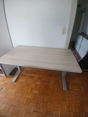 Schreibtisch höhenverstellbar  Bild 2