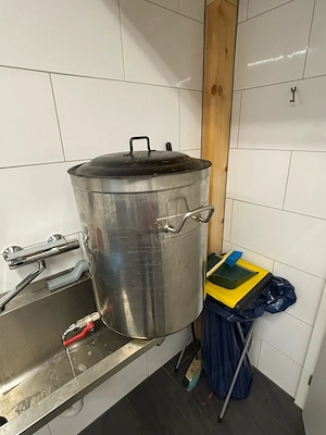 Kessel mit Auslass Bild 3