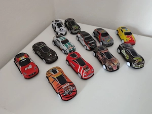 12x Spielzeug Autos Set   Kinder Rennwagen Mix mit verschiedenen Designs Bild 2