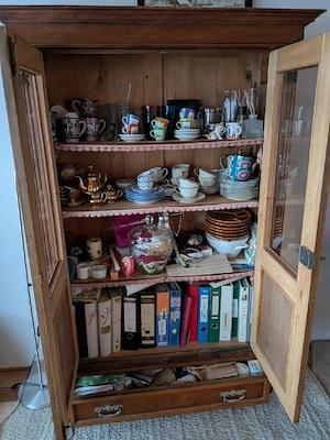 Schöne Vitrine   Buffetschrank im Gründerzeit-Stil Bild 2