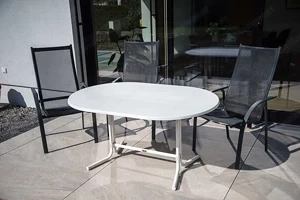 Klapptisch für den Garten und 3 Gartenstühle Bild 2