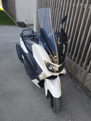Zu verkaufen Yamaha Nmax 125 ccm Bild 2