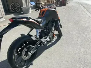 KTM Duke 200