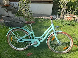 Mädchen-Fahrrad türkis mit Körbchen