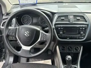 Suzuki SX4 Bild 8