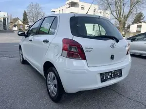 Toyota Yaris Bild 3