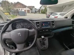 Peugeot Traveller Bild 5