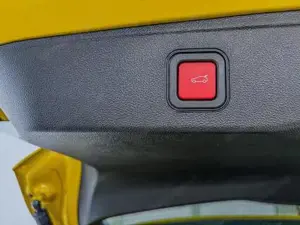 Jeep Avenger Summit e-DCT6 ACC RFK SHZ PDC KEYLESS El.Heckkl... Bild 8