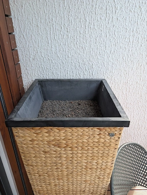 Schöner geflochtener Pflanzenübertopf Bild 2