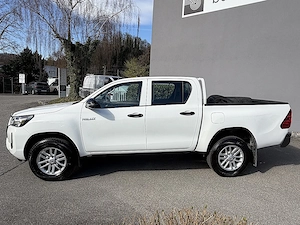 Toyota Hilux DK Country 4WD 2,4 D-4D 2023 30 TKM Top! Bild 8