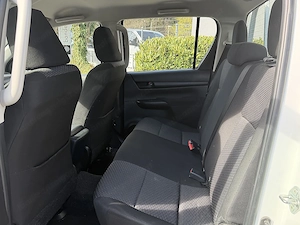 Toyota Hilux DK Country 4WD 2,4 D-4D 2023 30 TKM Top! Bild 9