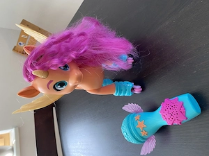 My Little Pony auf Rollen mit Mikrofon Bild 2