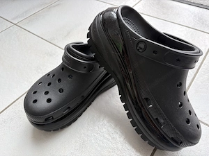 Crocs Schuhe Gr. M 7, W 9 