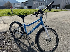 Kinderfahrrad Woom 4 in Blau Bild 8