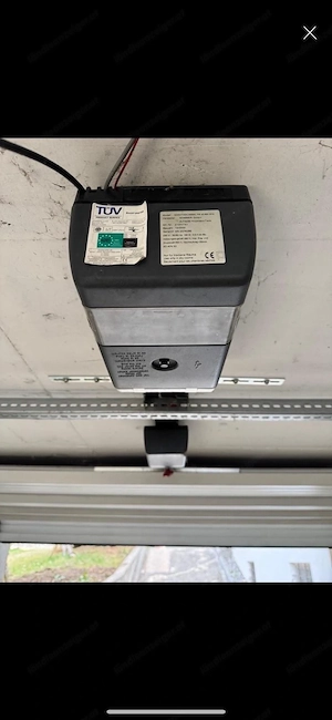 elektrisches Garagentor Bild 6