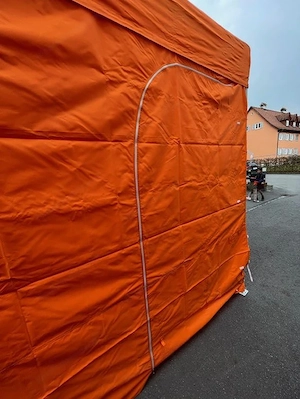 Ecotent Faltzelt 4x4m als Marktzelt, Messezelt oder Eventzelt einsetzbar Bild 3
