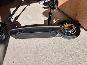 Neuwertiger E-Scooter mit Sitz 600W   kaum gefahren Bild 6