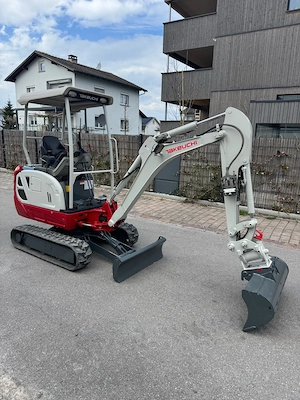 Bagger Minibagger Takeuchi TB216 Bild 5