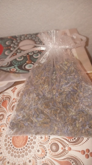 Lavendelsäckchen gegen Motten FÜR DEIN SCHRANK :)