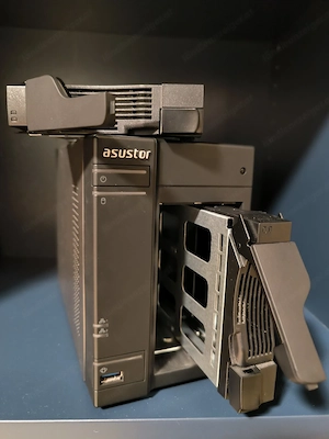 NAS Asustor 6102T Bild 2