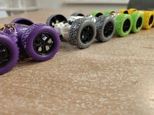 Stunt Cars Spielzeugautos   Flip Autos Set (4 Stück) Bild 2