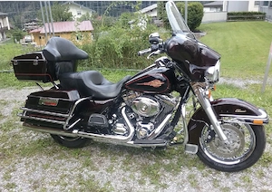 Harley Davidson -E-Glide-FLHTC Bild 3