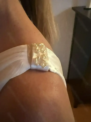 Elegantes Brautkleid aus champagnerfarbener Seide   Maßanfertigung, Gr. 38 Bild 5