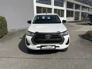 Toyota Hilux Bild 2