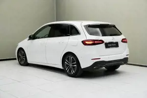 Mercedes-Benz B 200 d Navi KAM ParkAss. SpurH LM KlimaA FLA Bild 10
