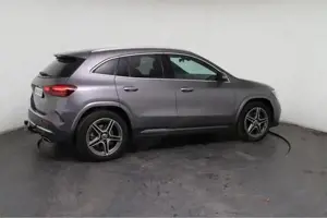 Mercedes-Benz GLA AMG Line 220 (AMG Line) d 4MATIC *PANO*AHK*NAVI*LED*SHZ*PDC* 140 kW (190 PS), Auto Bild 8