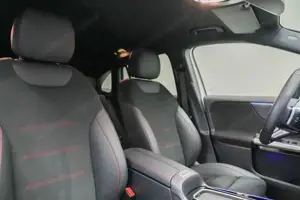 Mercedes-Benz GLA 200 Bild 9