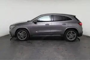 Mercedes-Benz GLA AMG Line 220 (AMG Line) d 4MATIC *PANO*AHK*NAVI*LED*SHZ*PDC* 140 kW (190 PS), Auto Bild 4