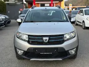 Dacia Sandero Bild 2