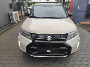 Suzuki Vitara 1.4 Mild-Hybrid Comfort+ 4x2 Neu Modell 4x4 GL+... Bild 2