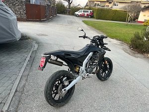 Aprillia SX 50 Bild 2
